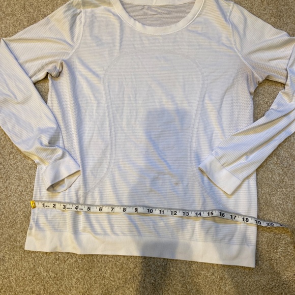 Lululemon Relaxed Swiftly long sleeve, size 10, White - Picture 4 of 7